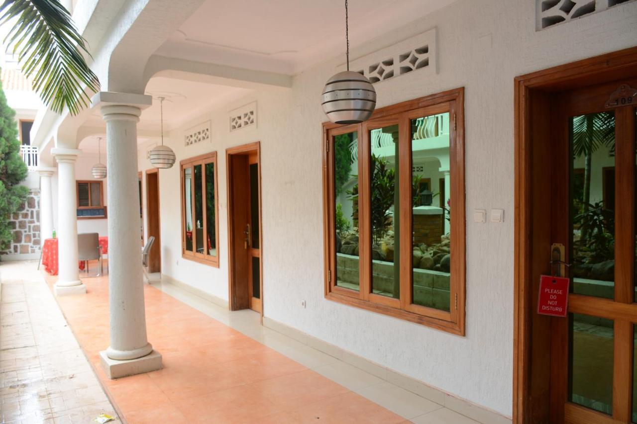 Cari Hotel Kigali Exterior foto